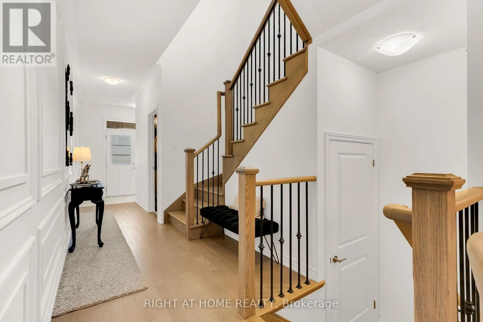 1544 BUTTERCUP COURT