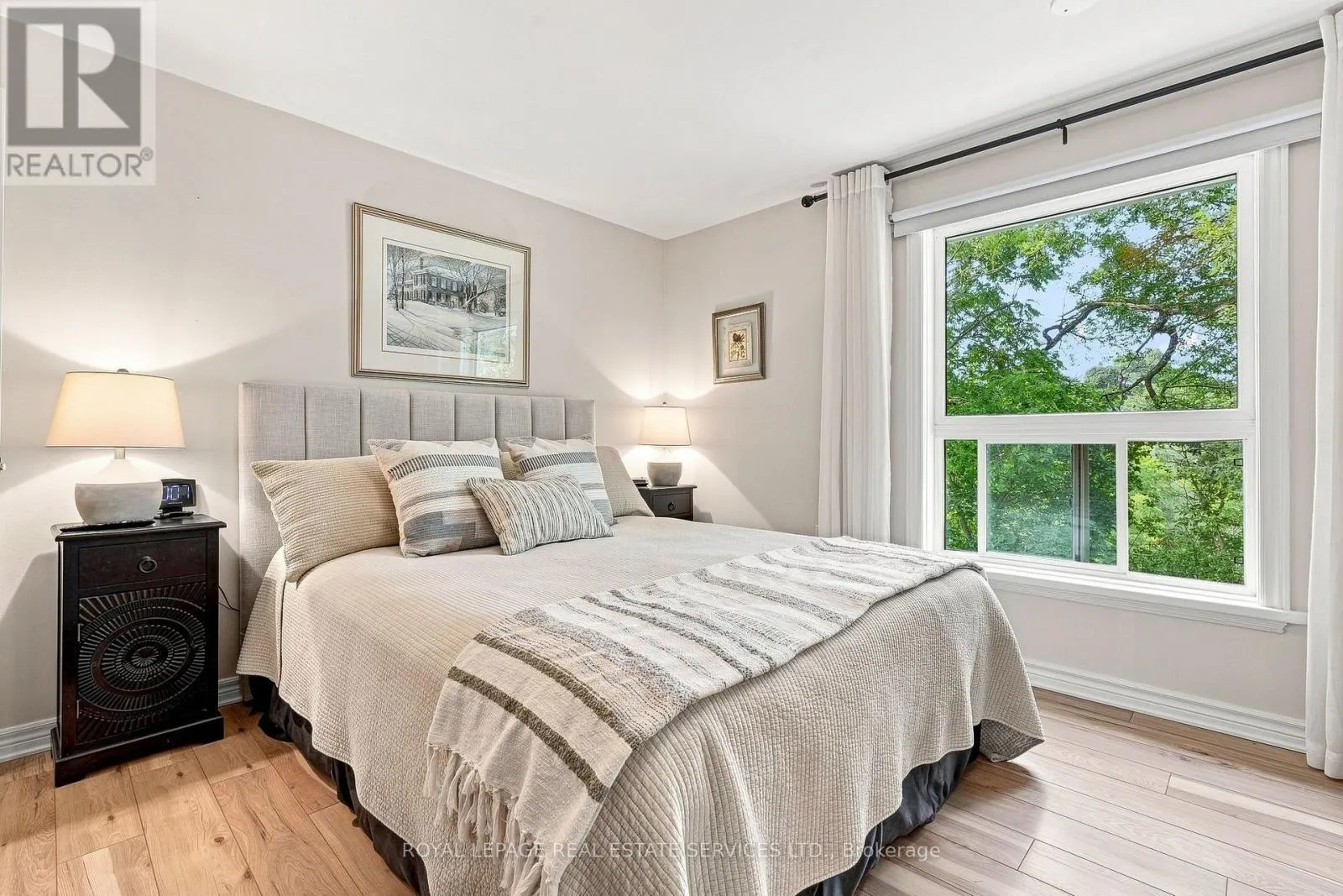 372 TRAFALGAR ROAD