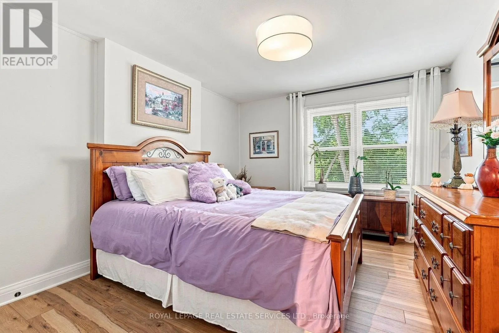 372 TRAFALGAR ROAD