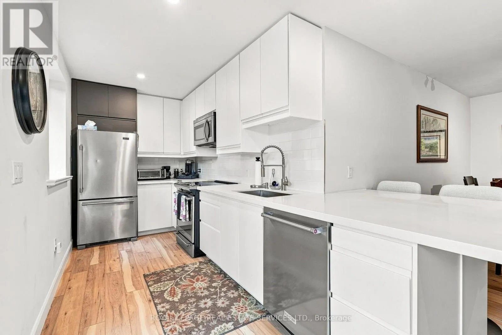 372 TRAFALGAR ROAD