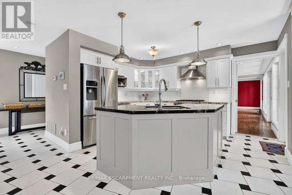 3151 LAKESHORE ROAD