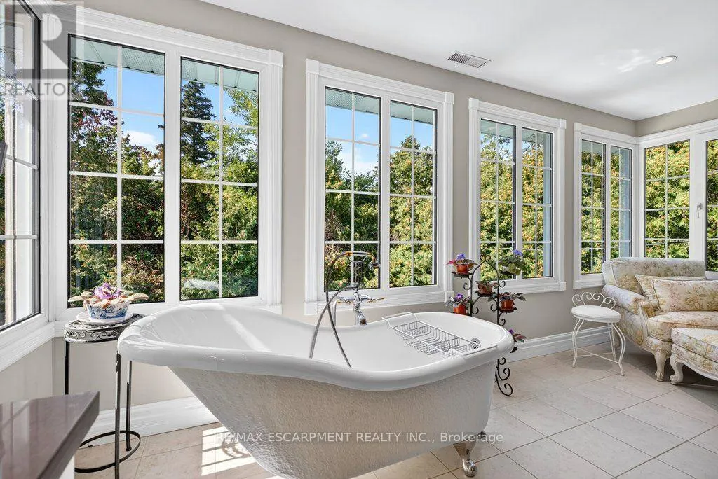 3151 LAKESHORE ROAD