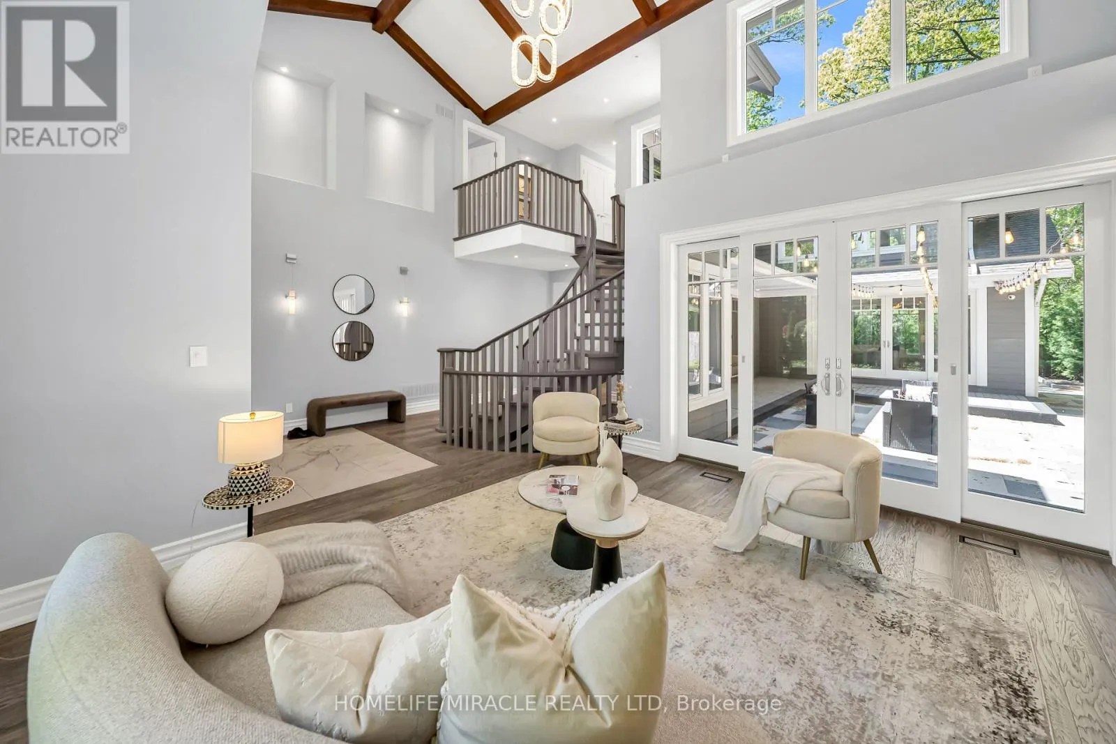 271 OAKHILL ROAD