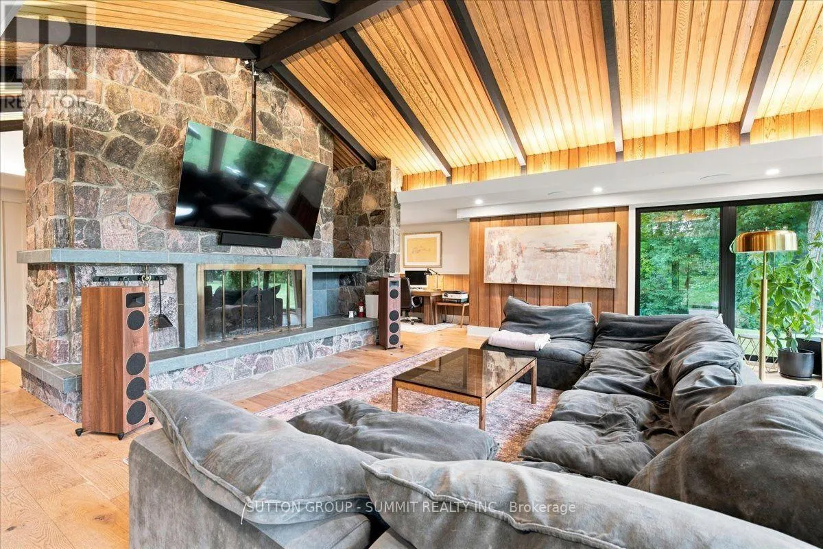 2510 BRITANNIA ROAD