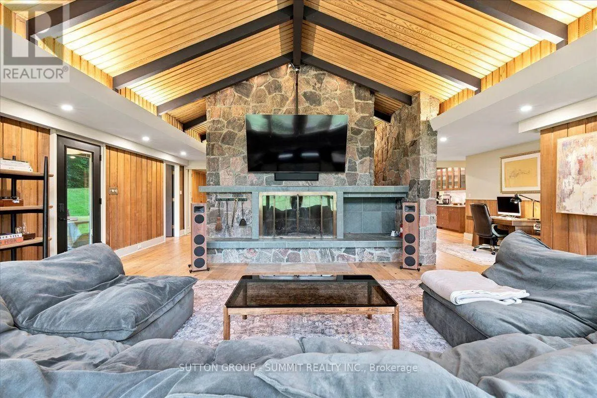 2510 BRITANNIA ROAD