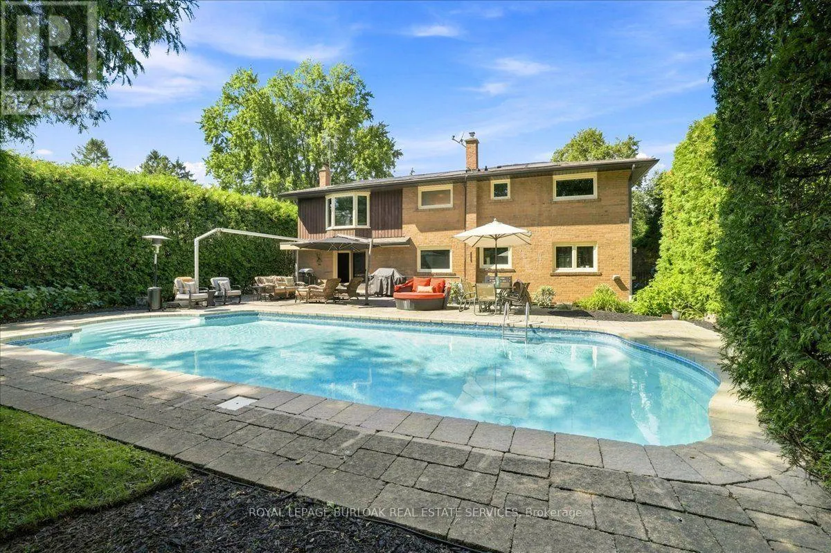 4430 HAWTHORNE DRIVE