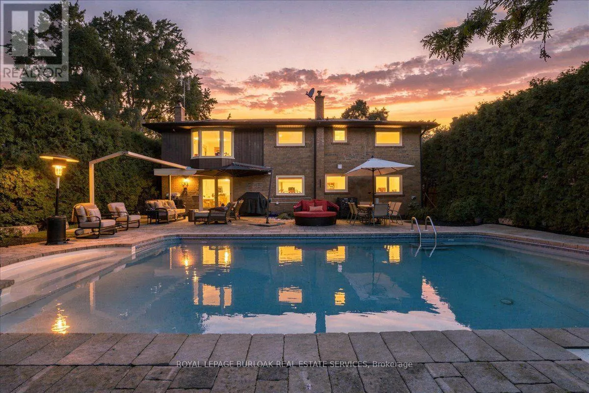 4430 HAWTHORNE DRIVE