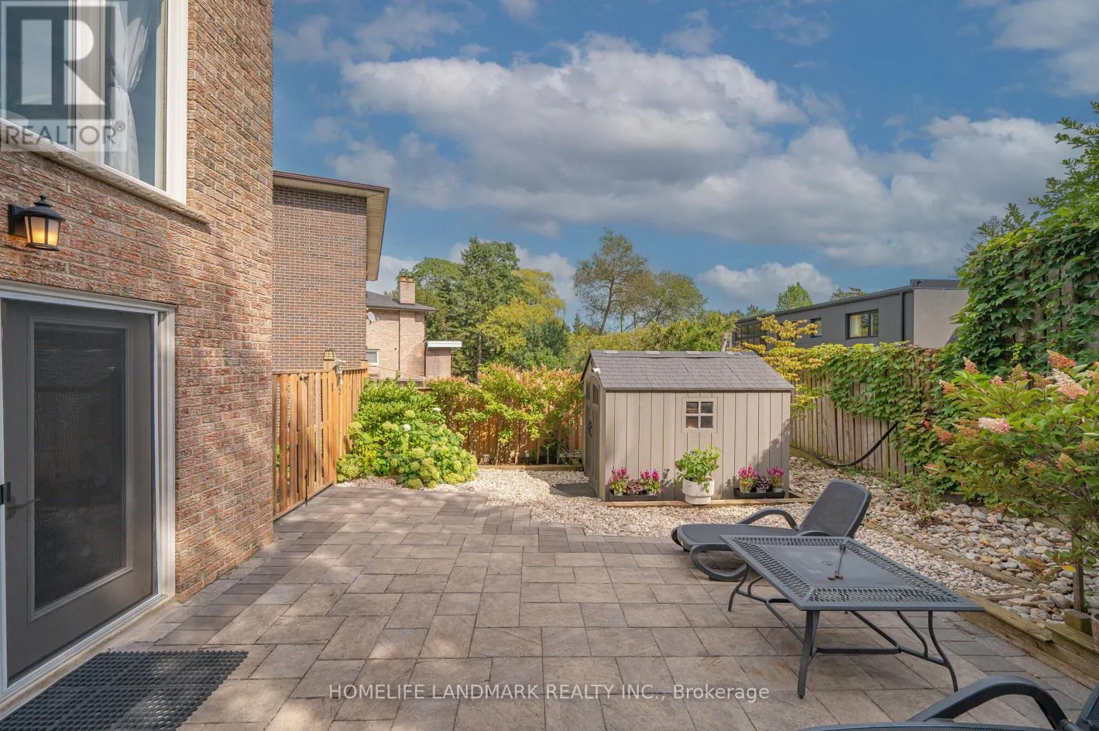 21 BEARWOOD DRIVE