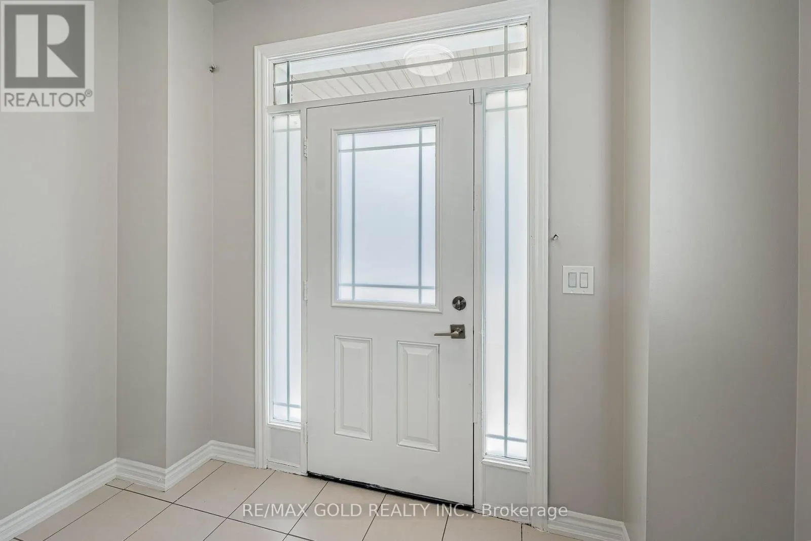 2 COSBURY LANE