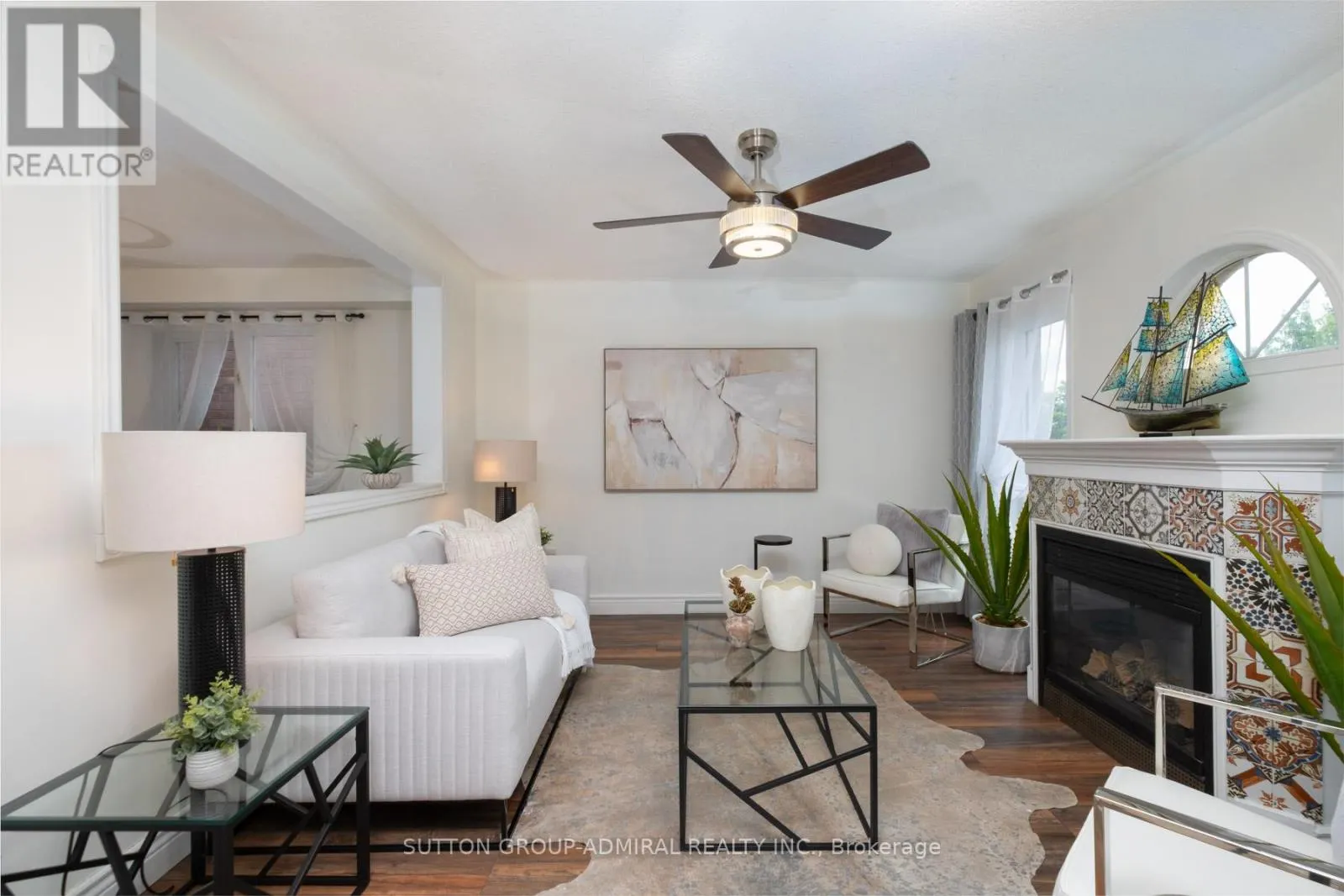43 CRESTRIDGE DRIVE