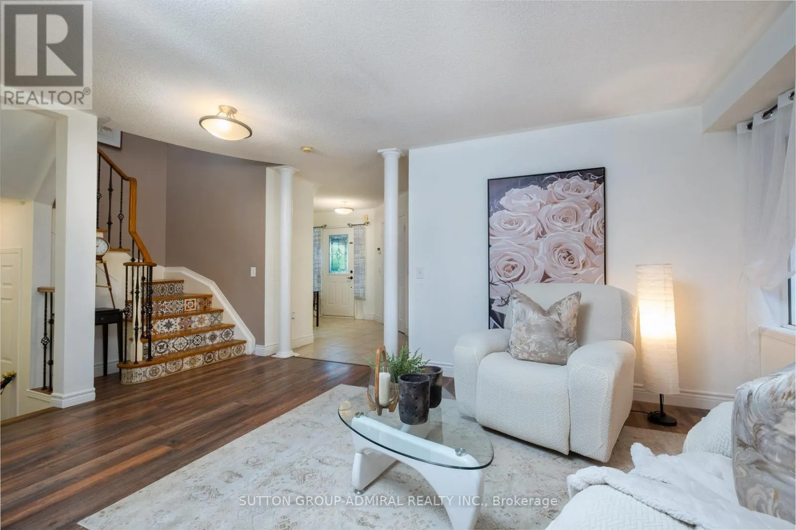 43 CRESTRIDGE DRIVE