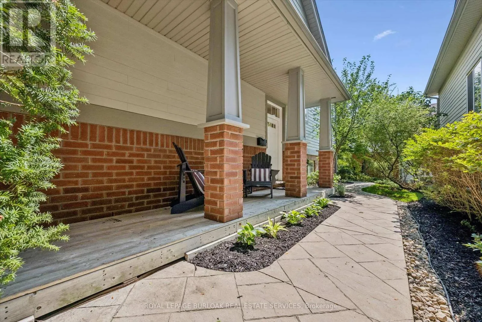 5 - 263 PLAINS ROAD W