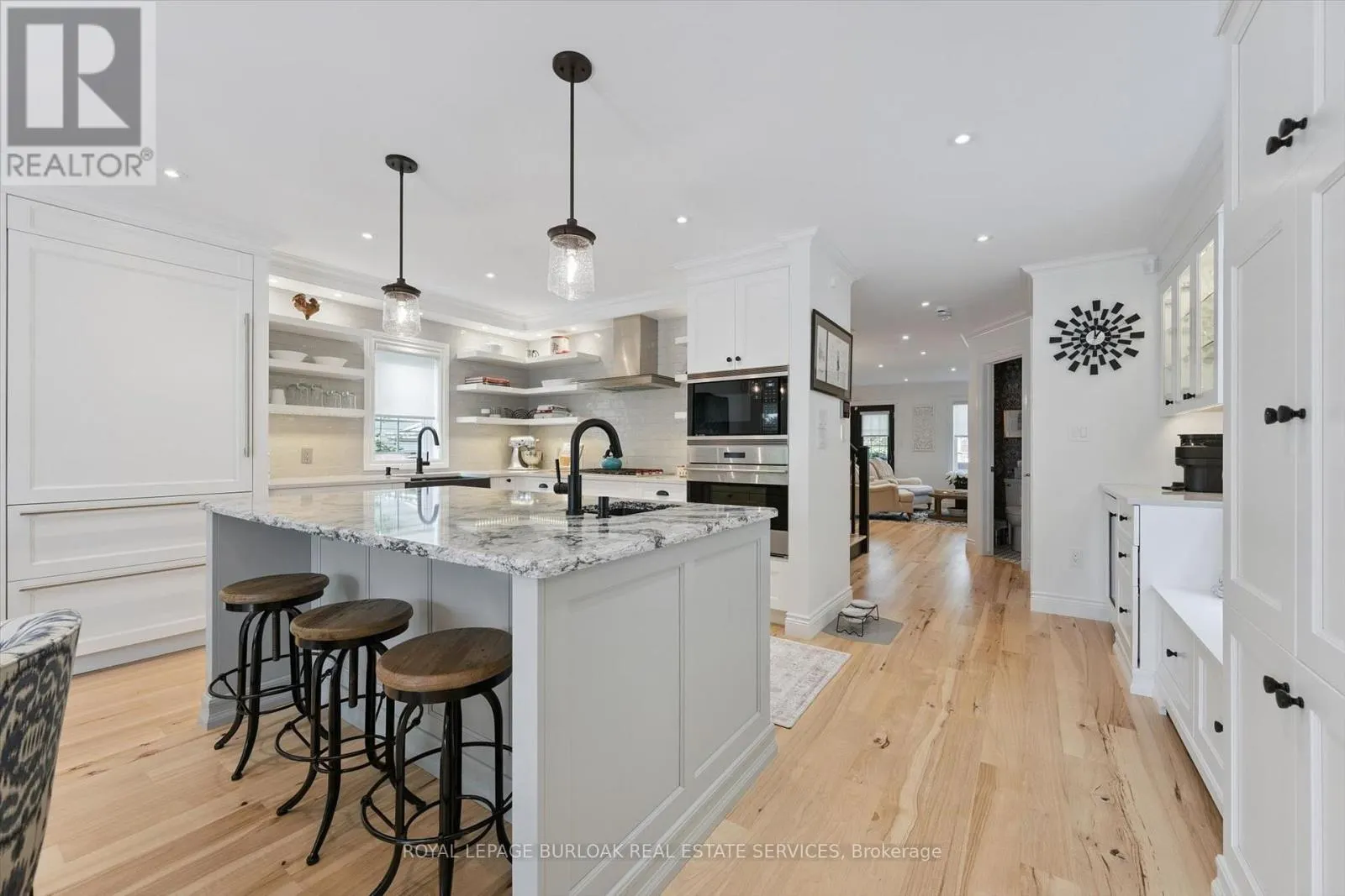 5 - 263 PLAINS ROAD W
