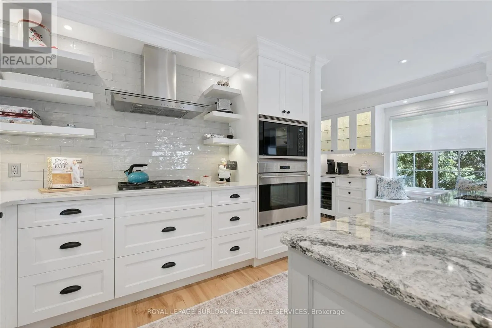 5 - 263 PLAINS ROAD W