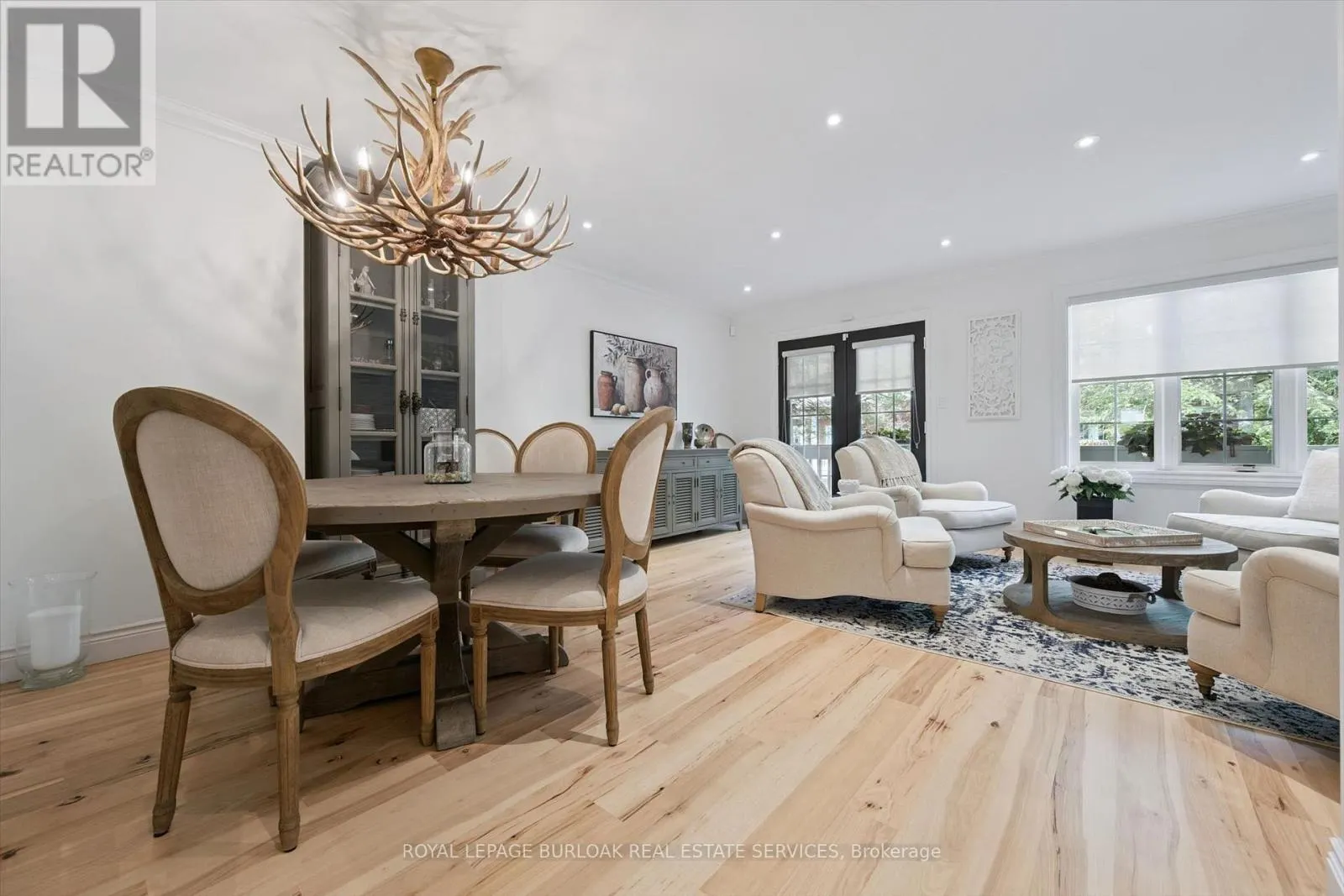 5 - 263 PLAINS ROAD W