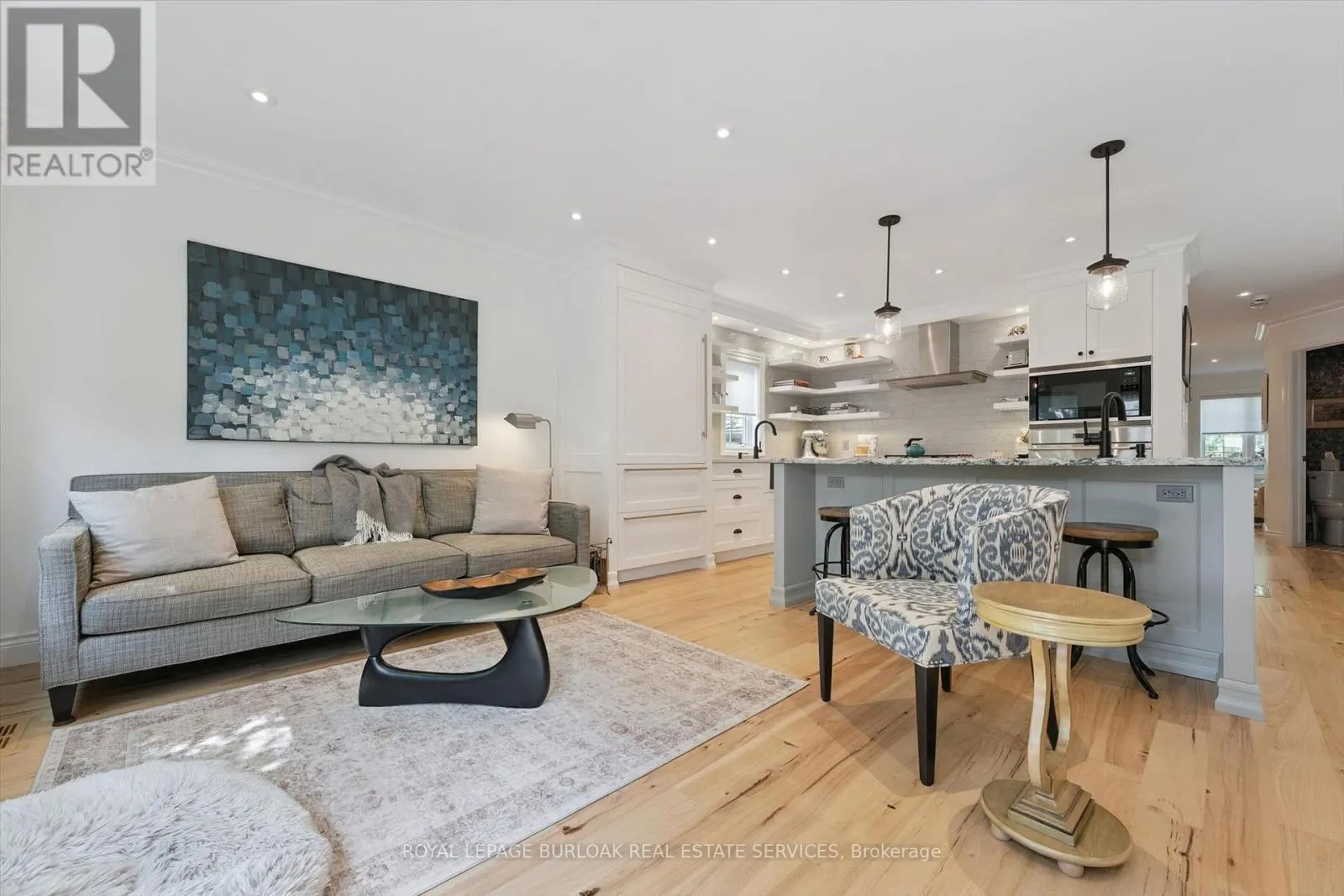 5 - 263 PLAINS ROAD W