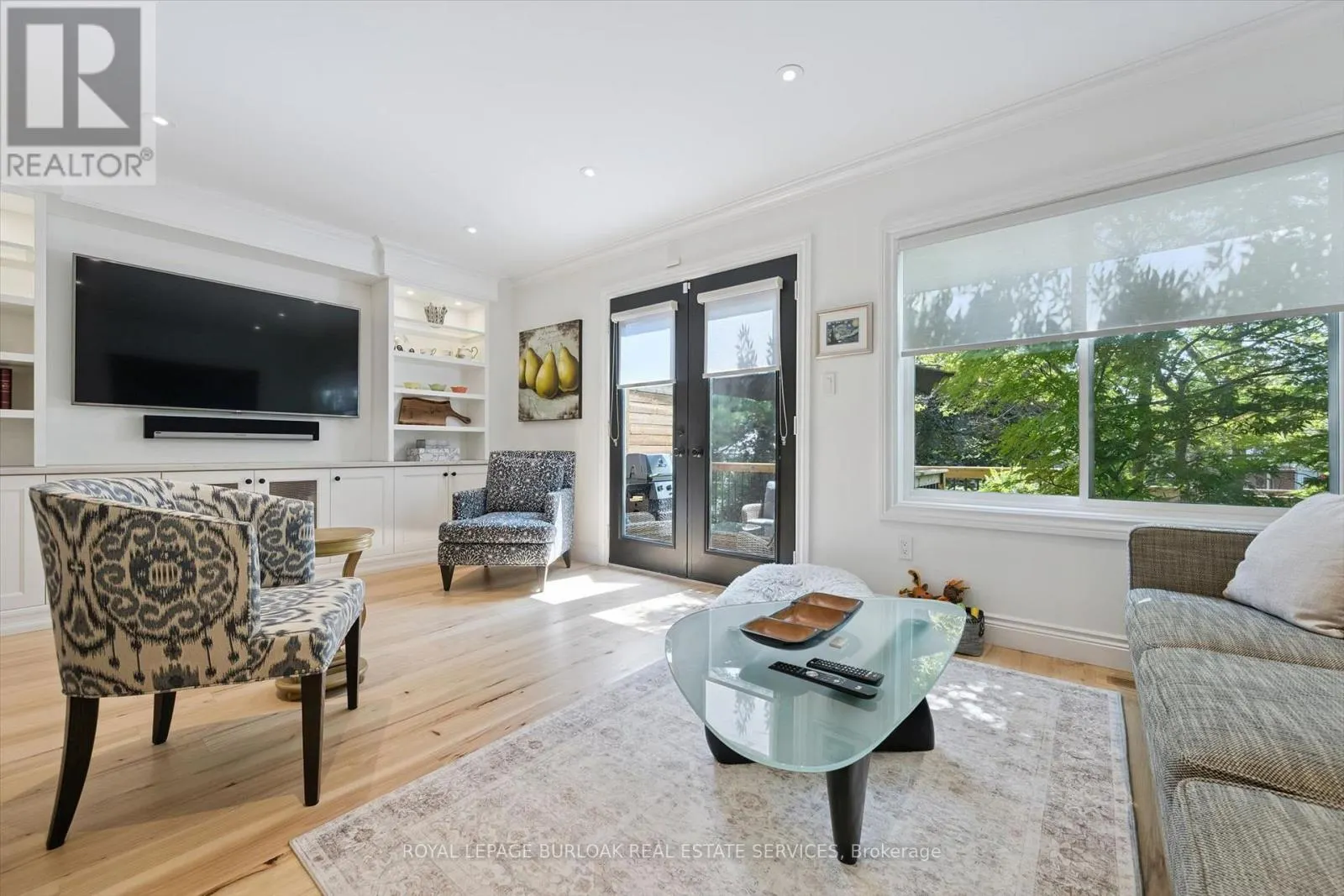 5 - 263 PLAINS ROAD W