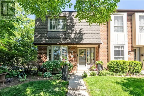 18 - 3021 GLENCREST ROAD
