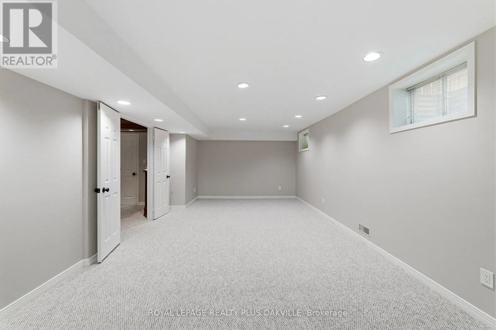 1113 VALLEYWOOD COURT