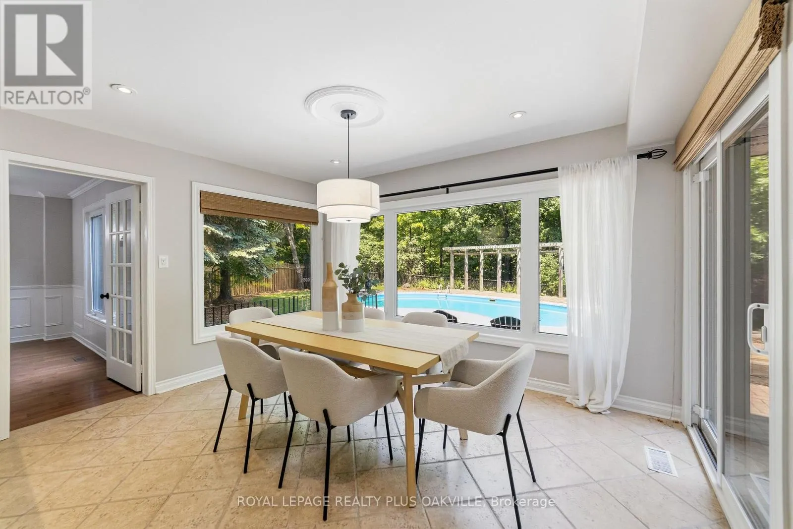 1113 VALLEYWOOD COURT