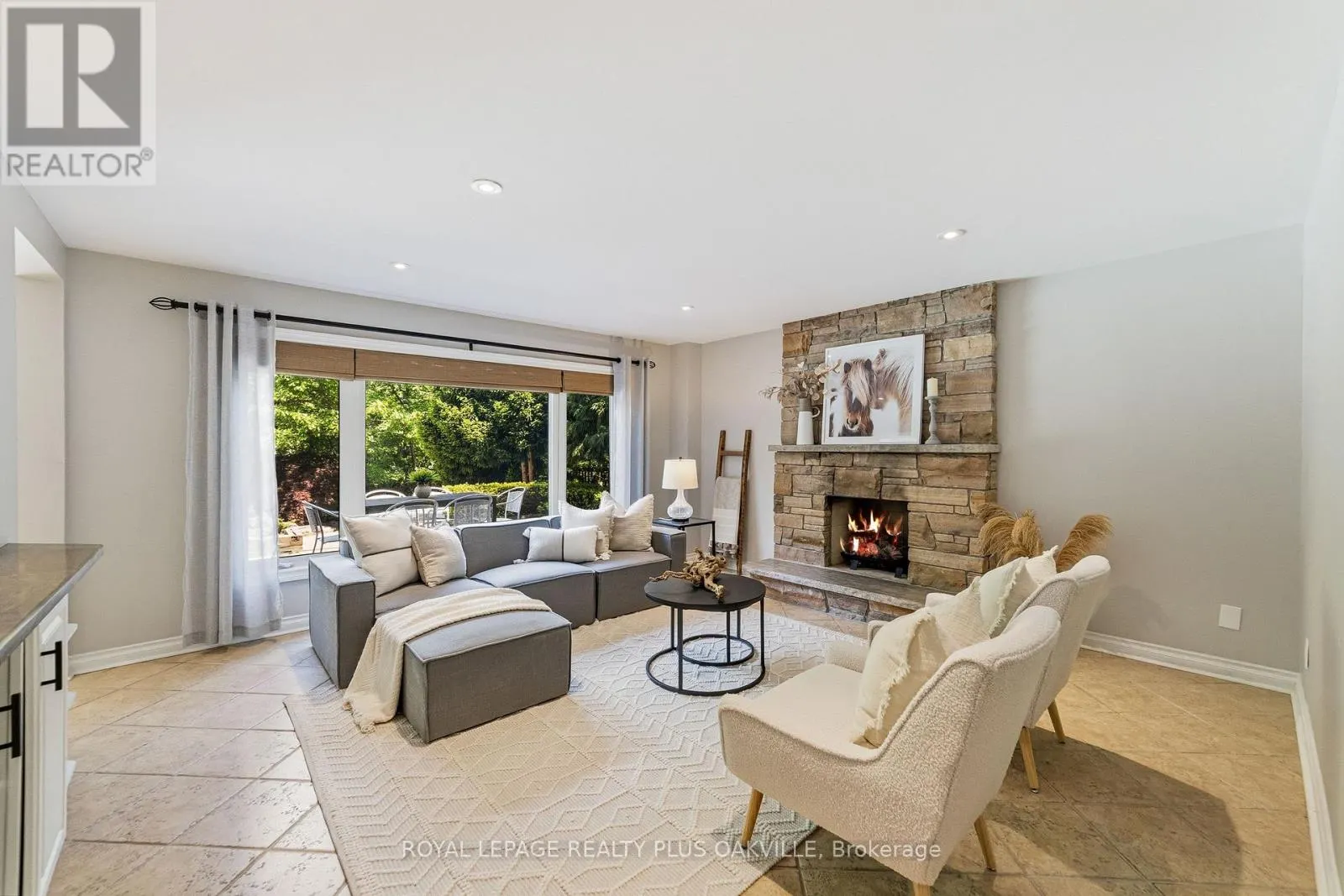 1113 VALLEYWOOD COURT