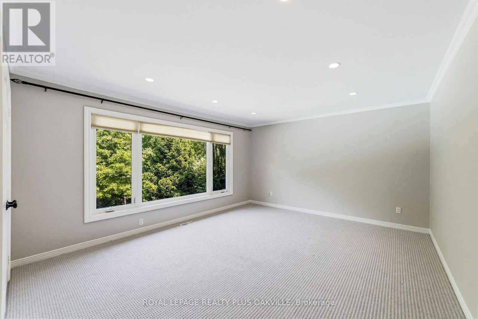 1113 VALLEYWOOD COURT