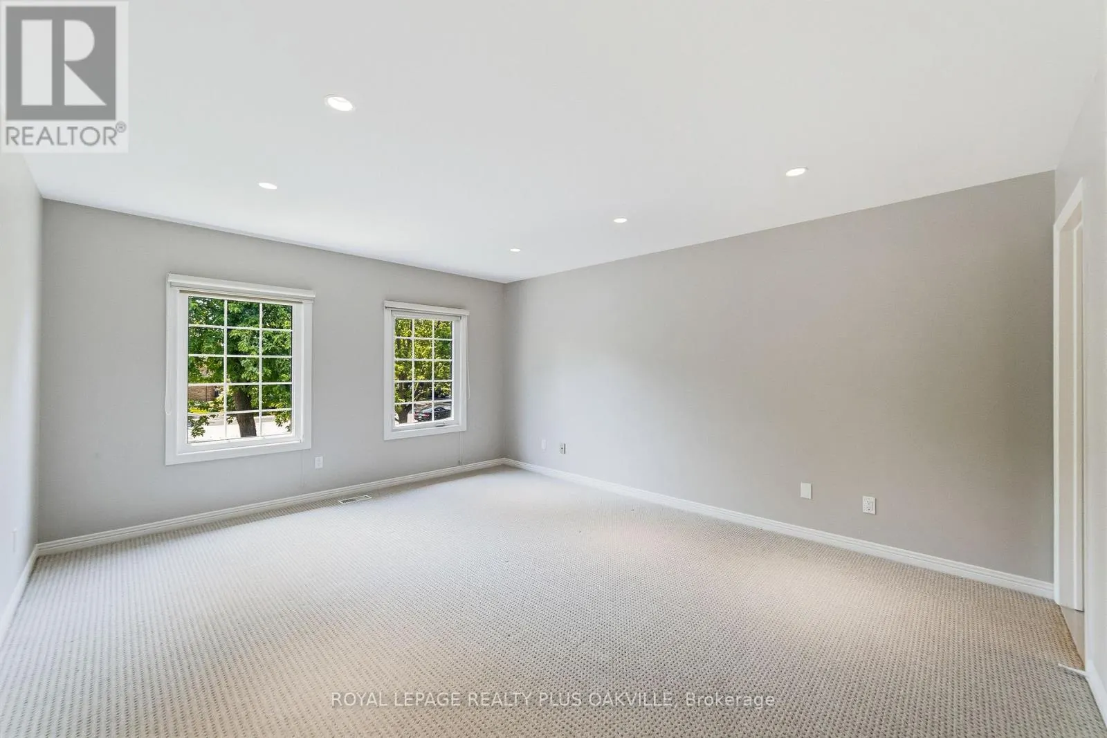 1113 VALLEYWOOD COURT