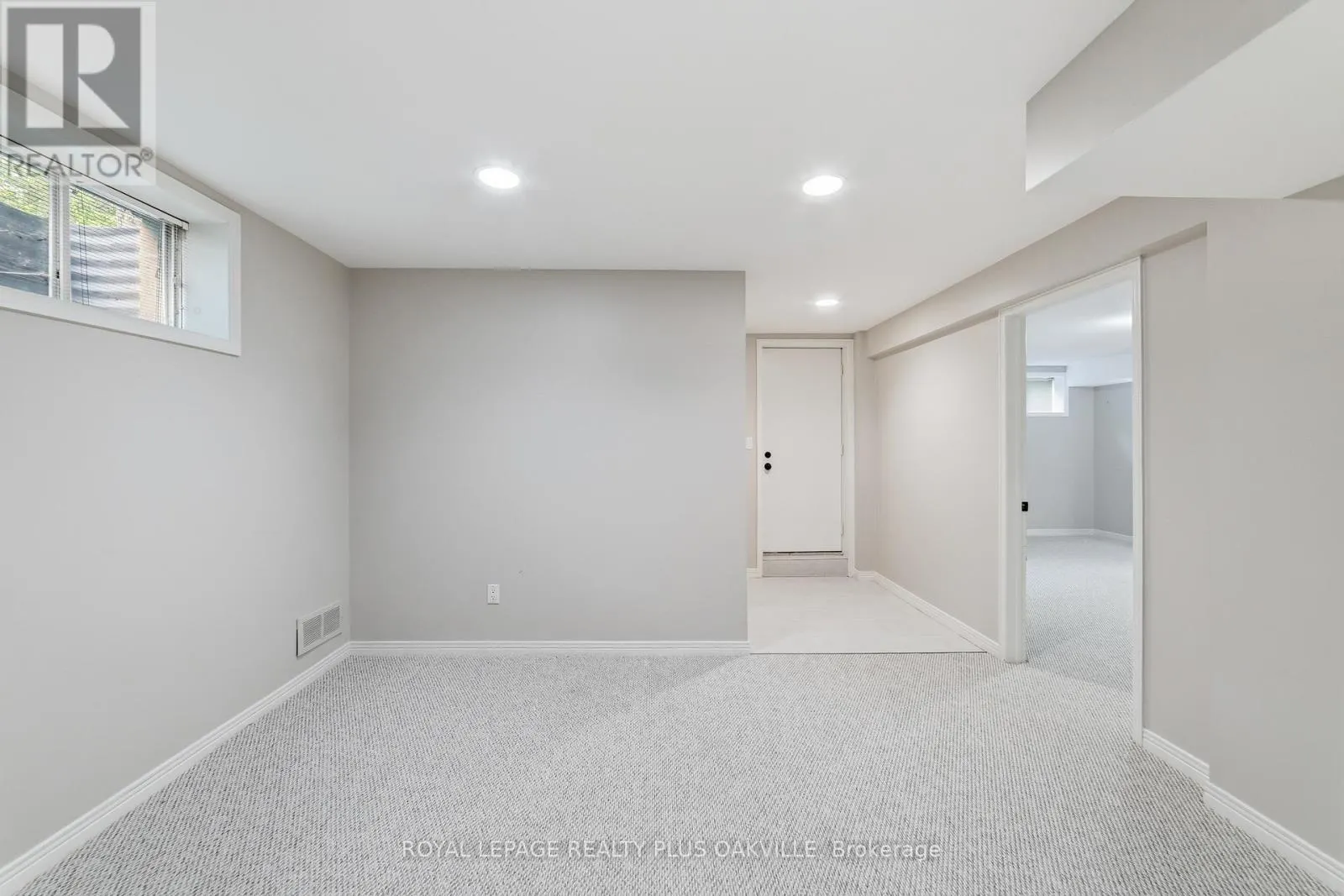 1113 VALLEYWOOD COURT