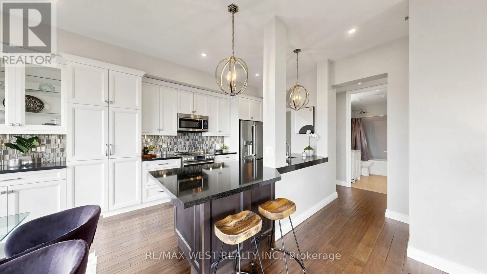 605 - 34 PLAINS ROAD E