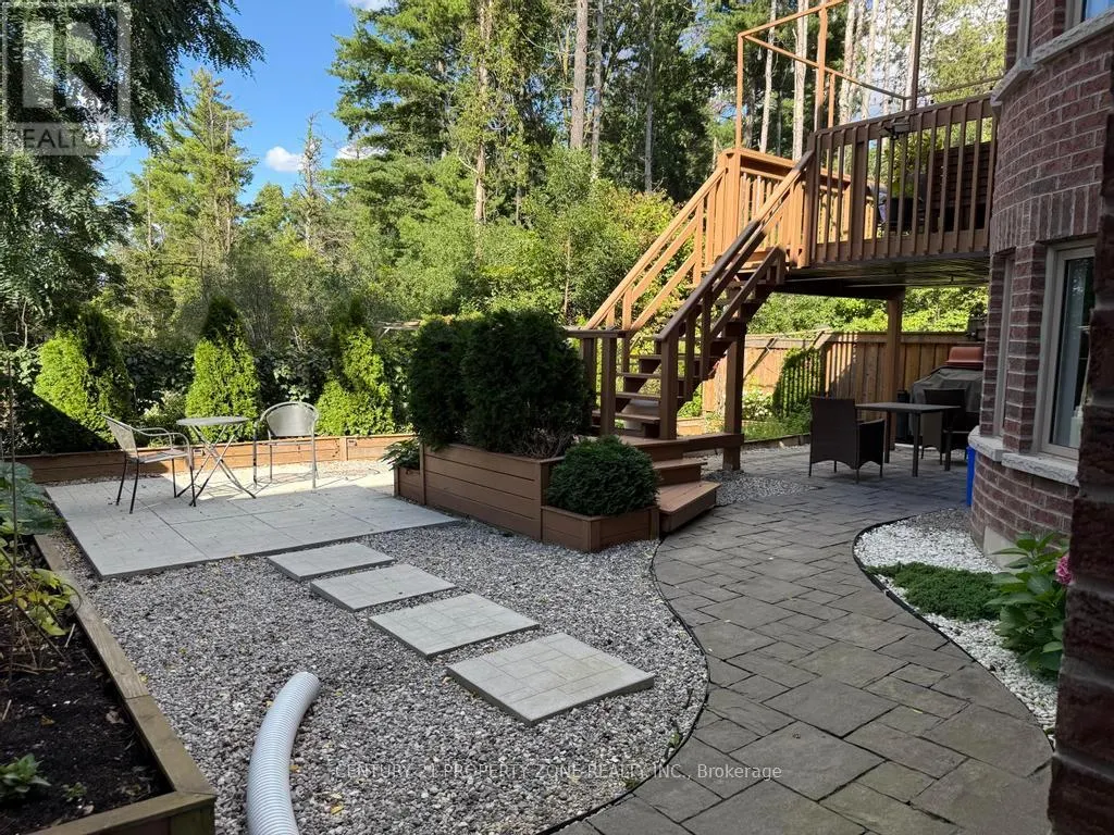123 UPPER CANADA COURT