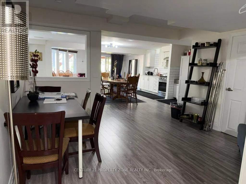 123 UPPER CANADA COURT