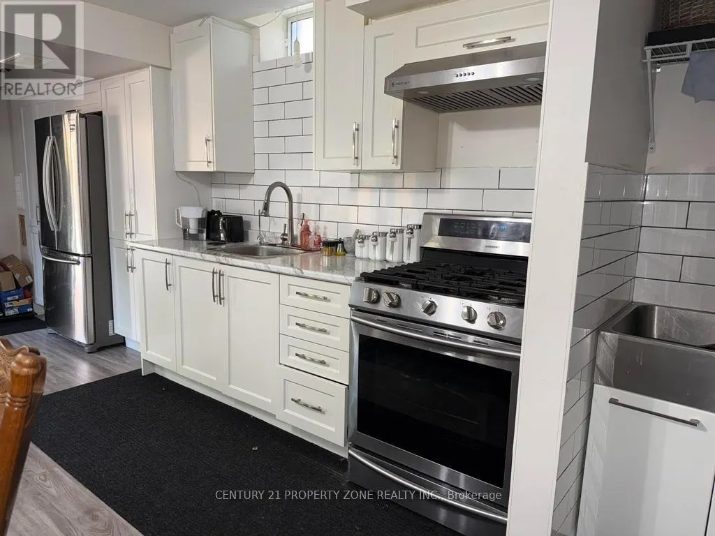 123 UPPER CANADA COURT