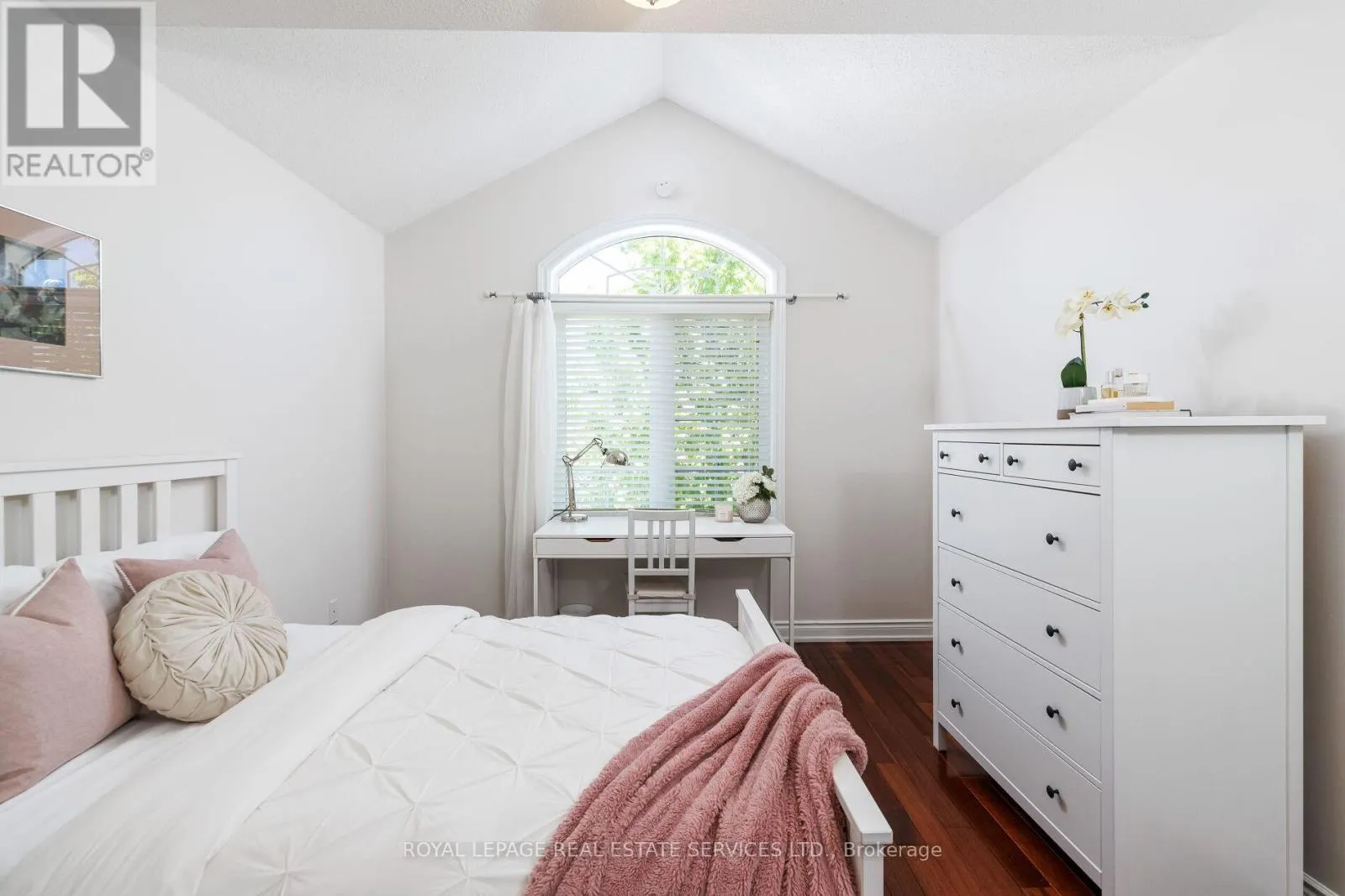 147 INNVILLE CRESCENT
