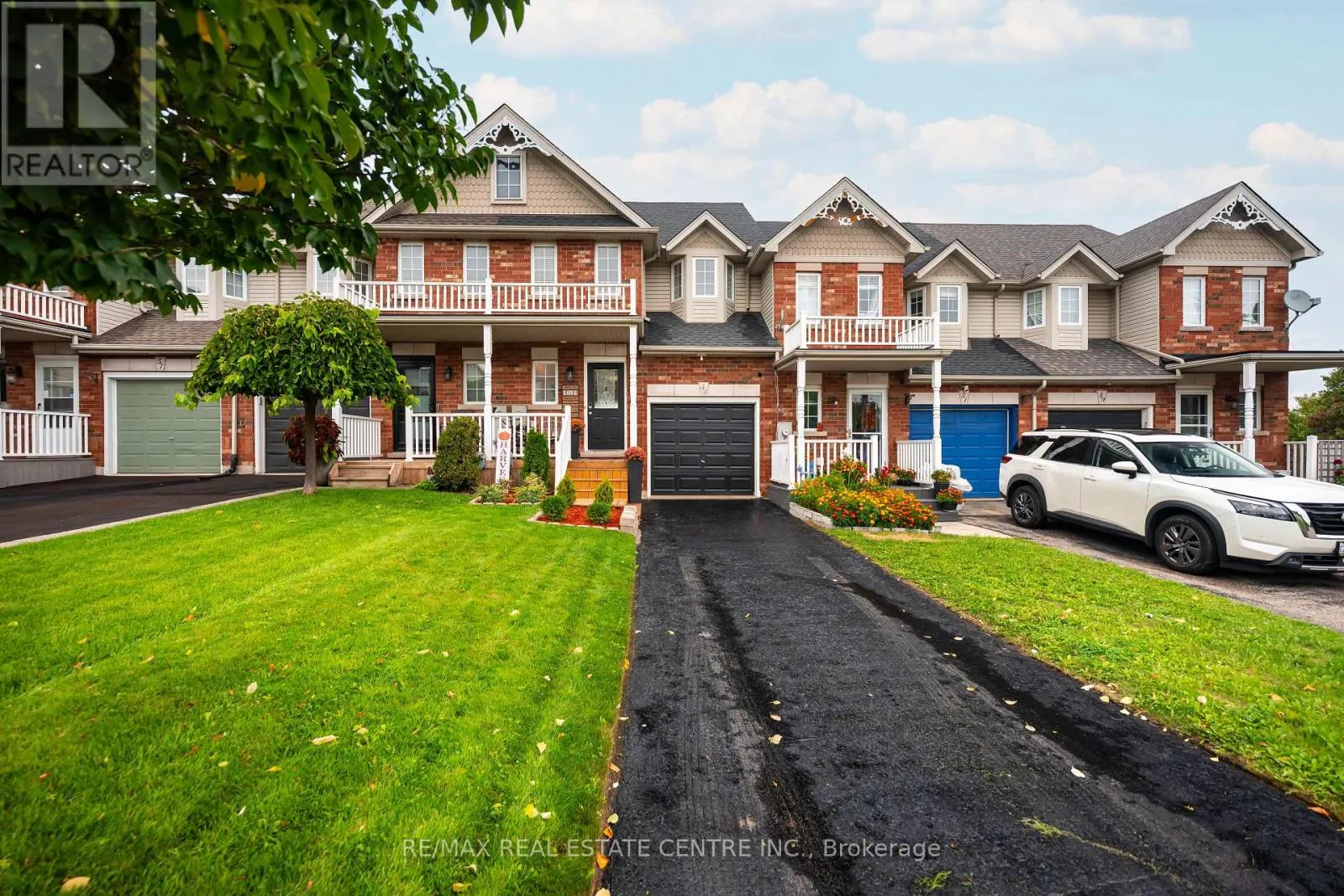 53 BENJAMIN CRESCENT