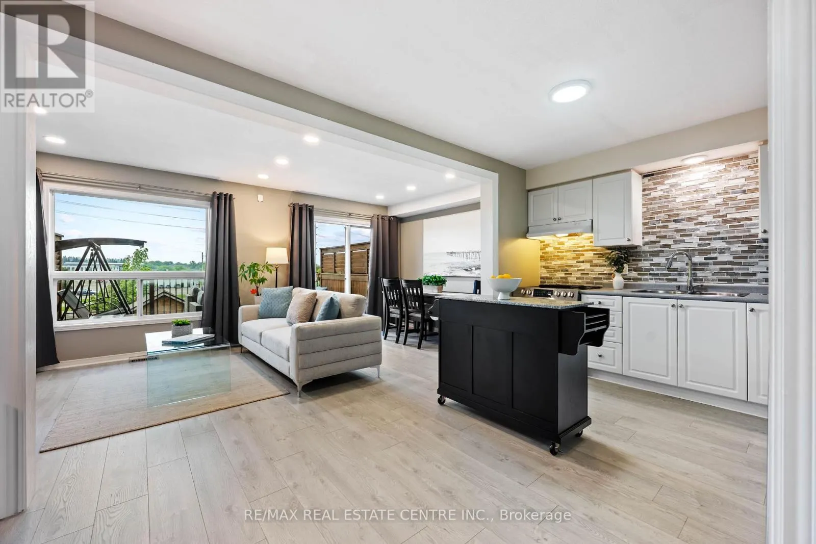 53 BENJAMIN CRESCENT