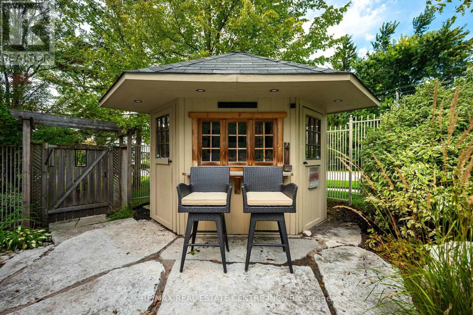 119 OAK RIDGE DRIVE
