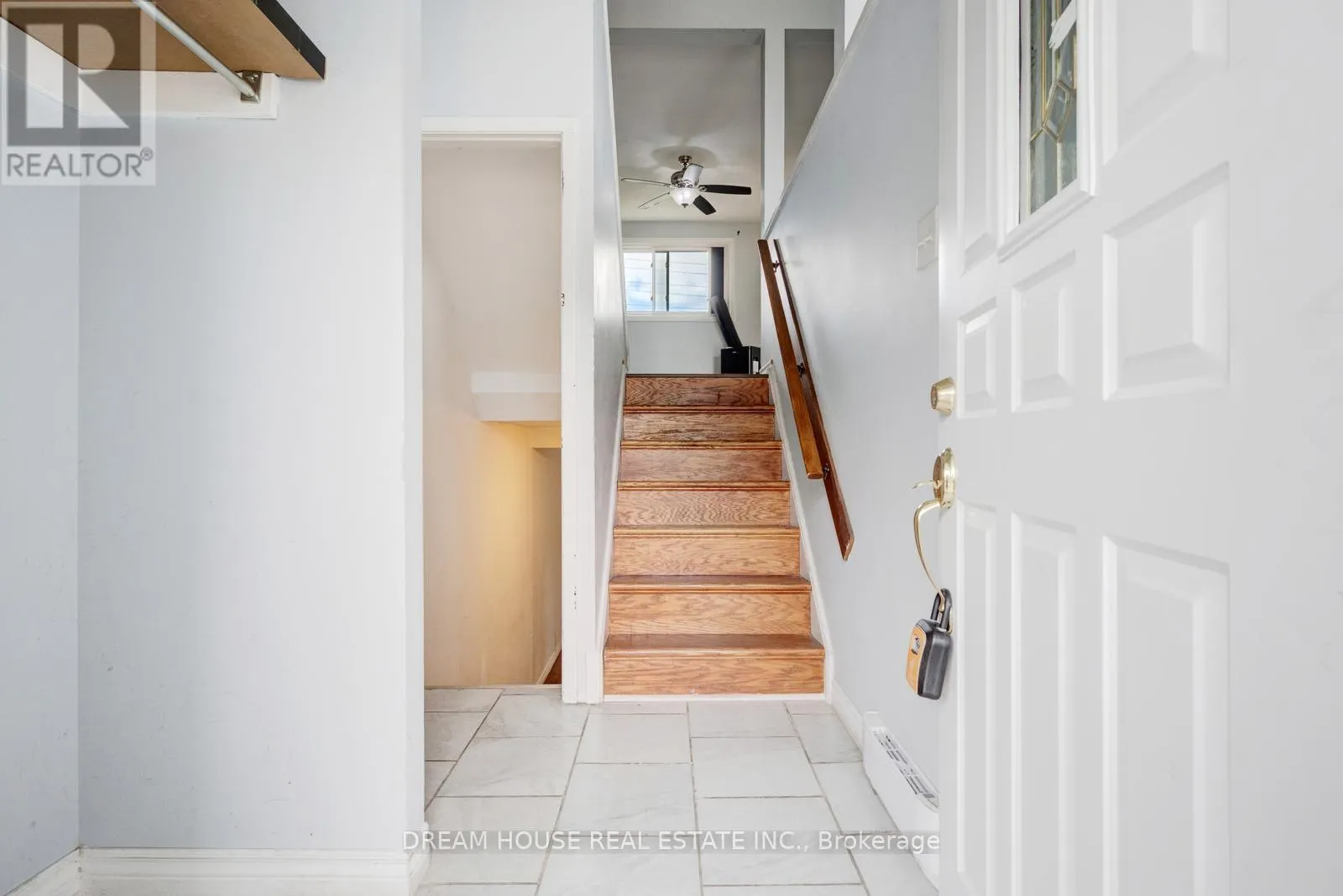 40 HOSKINS SQUARE