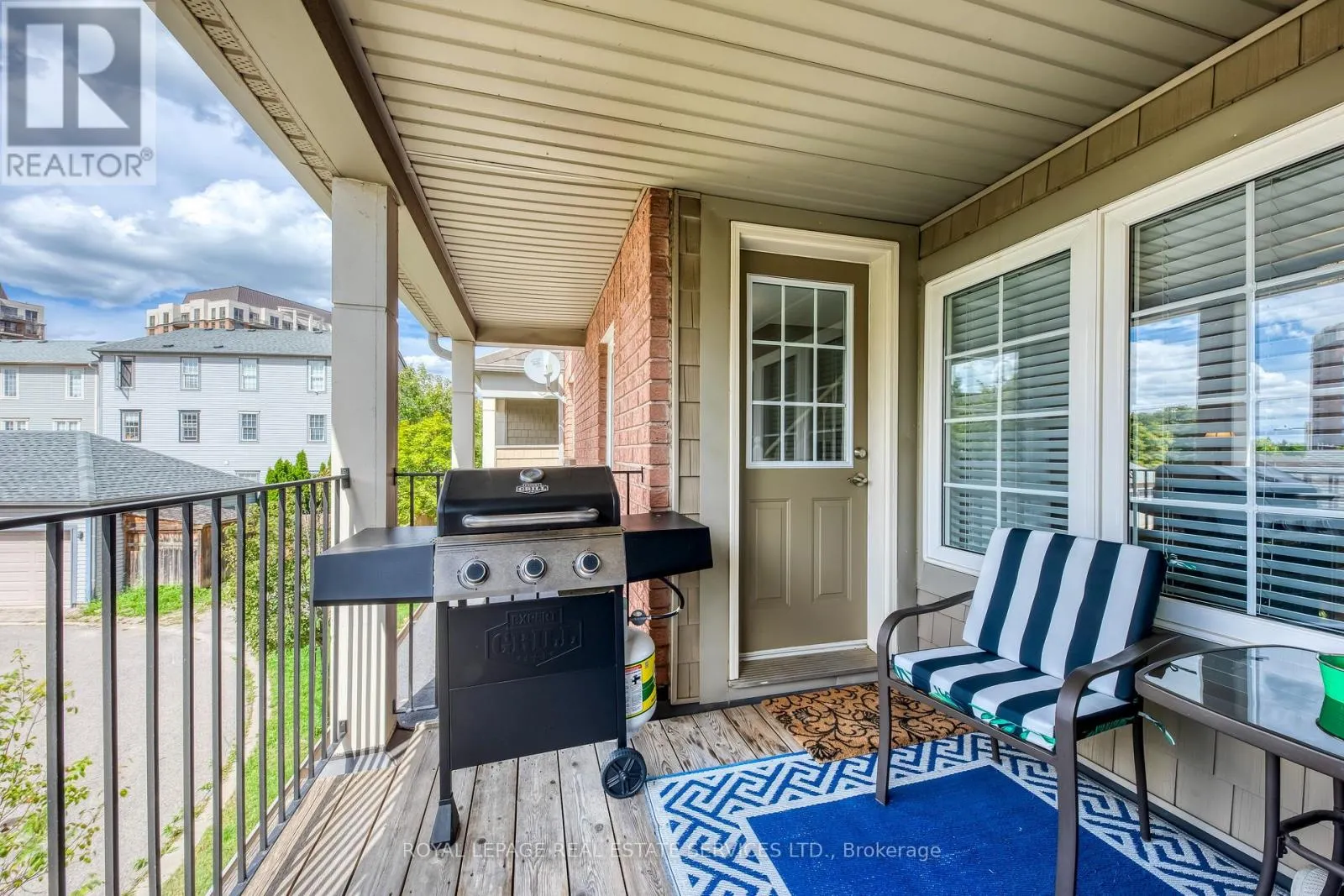 17 - 2360 PARKHAVEN BOULEVARD