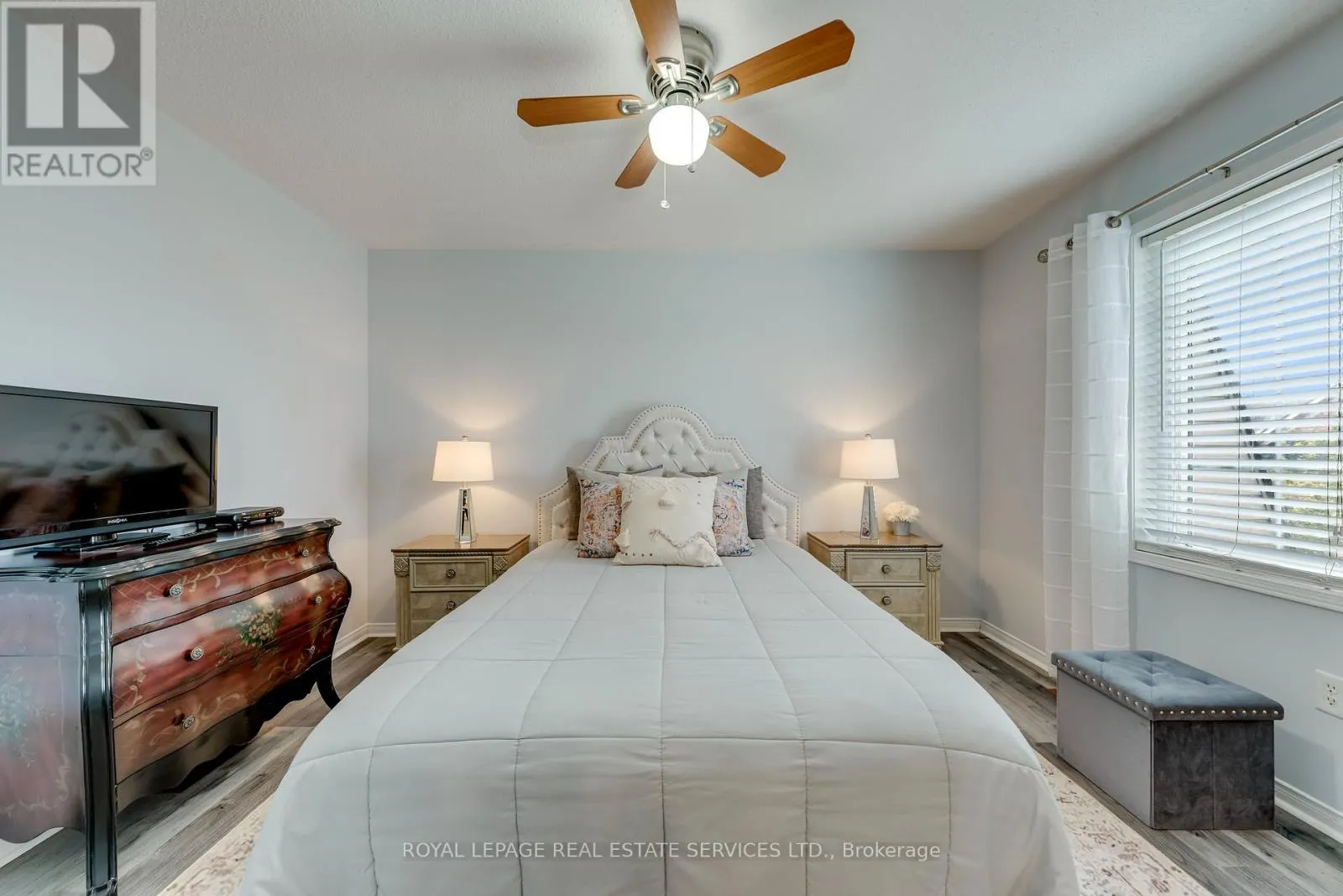 17 - 2360 PARKHAVEN BOULEVARD