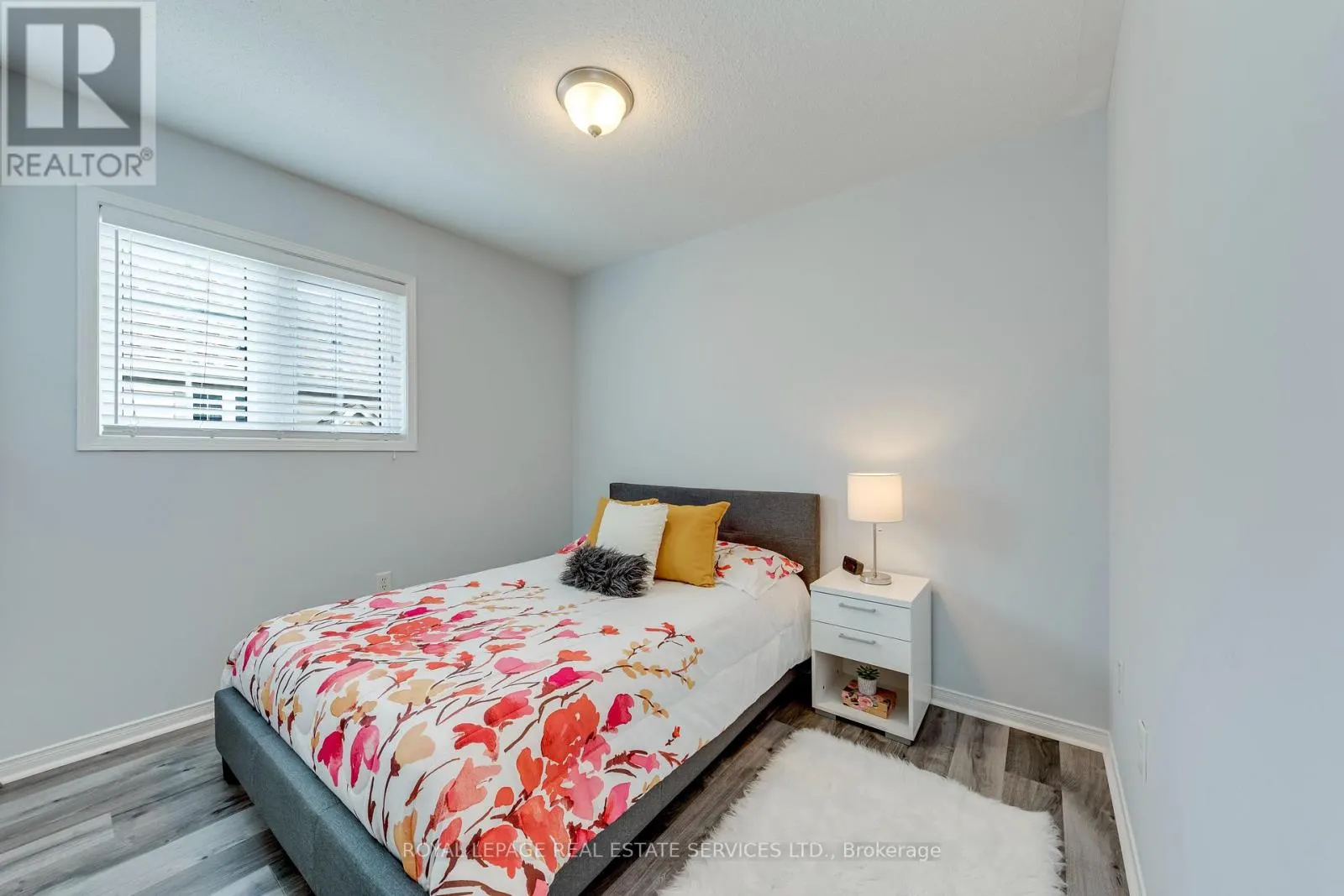 17 - 2360 PARKHAVEN BOULEVARD