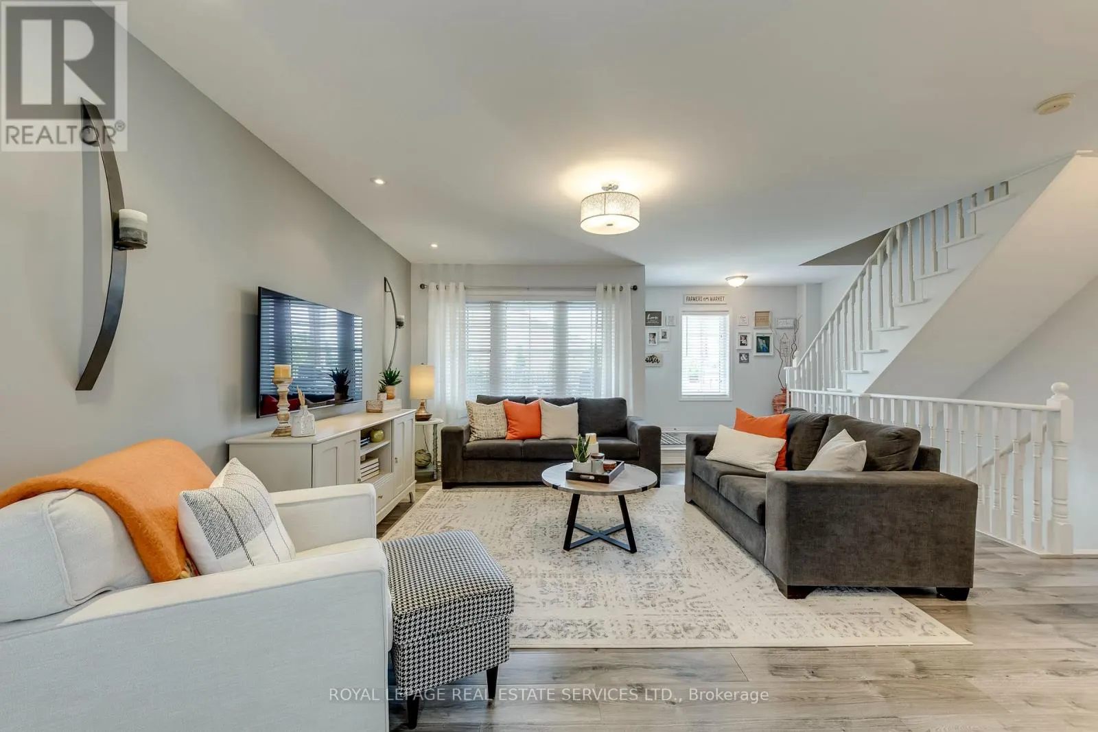 17 - 2360 PARKHAVEN BOULEVARD