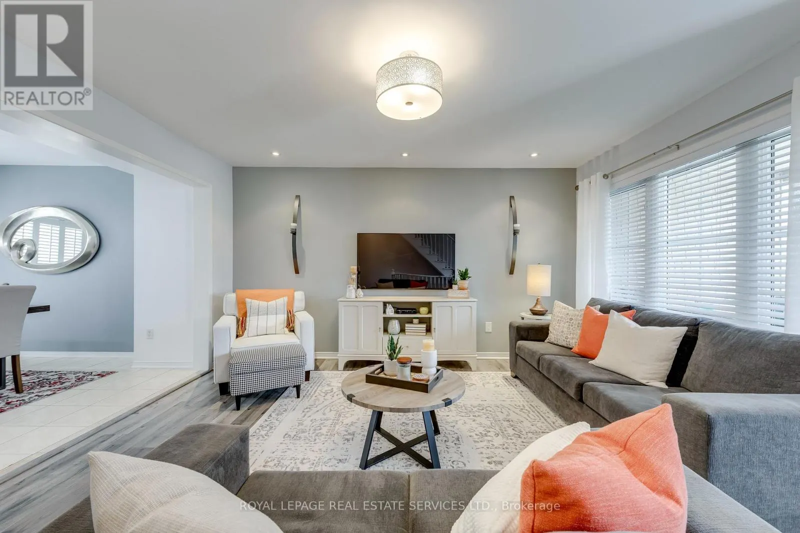 17 - 2360 PARKHAVEN BOULEVARD