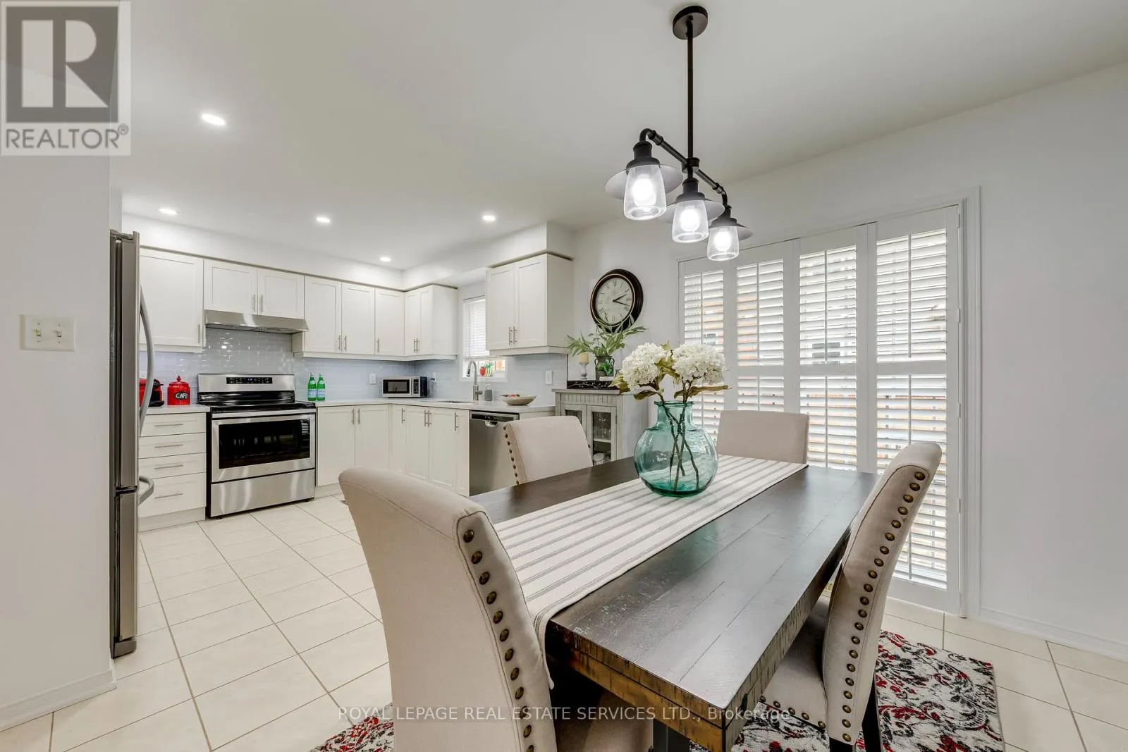 17 - 2360 PARKHAVEN BOULEVARD