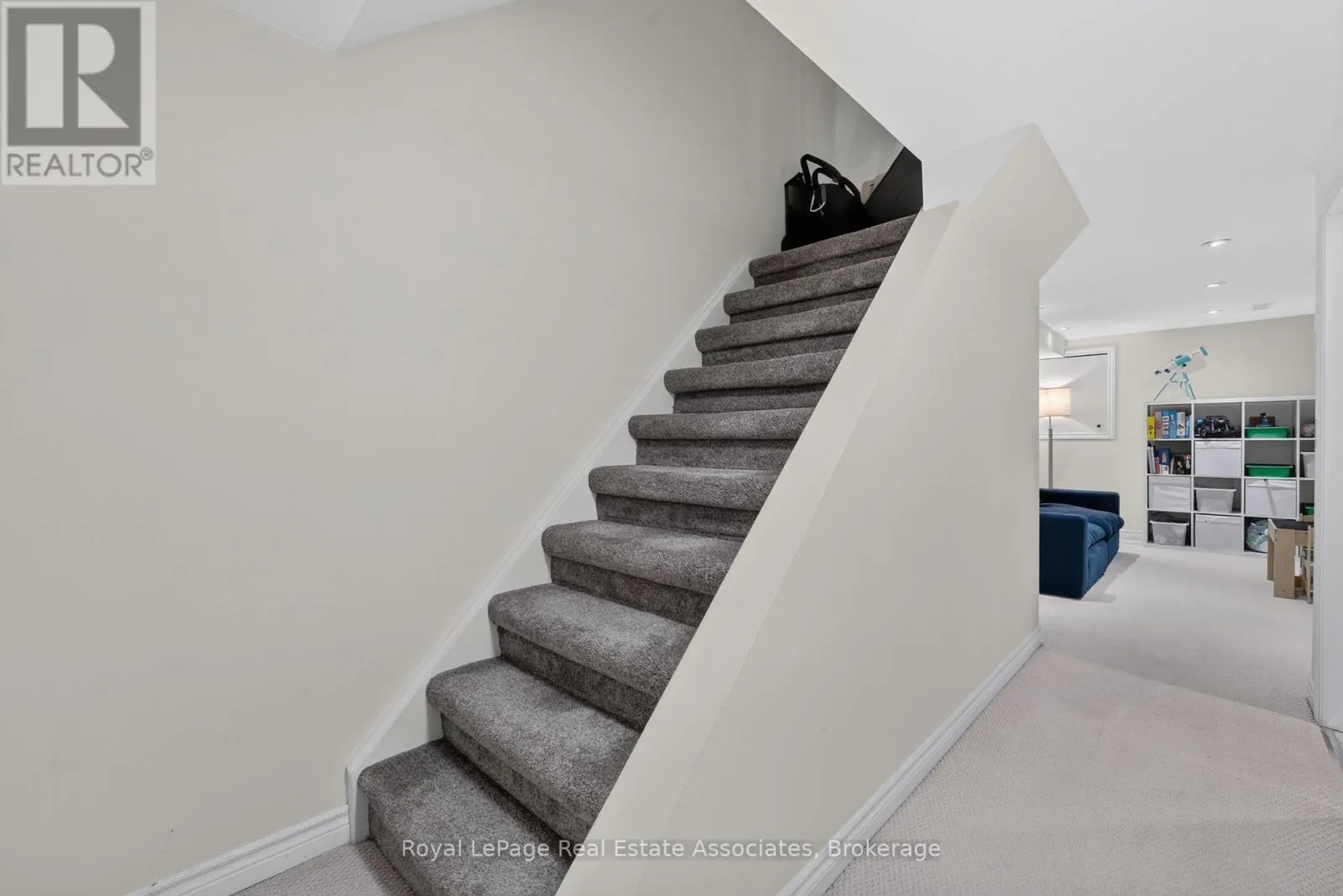 8 - 59 MAPLE AVENUE