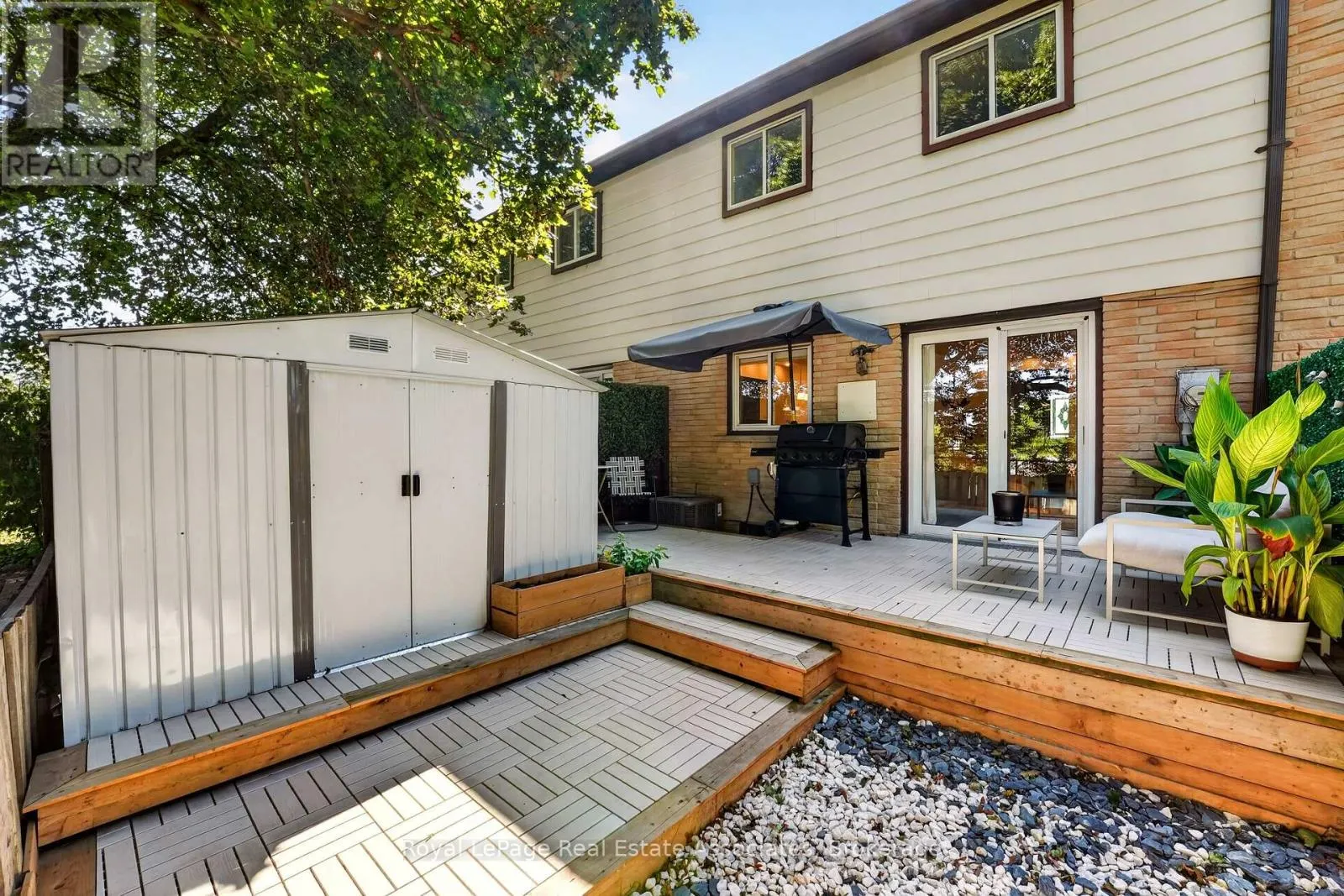8 - 59 MAPLE AVENUE