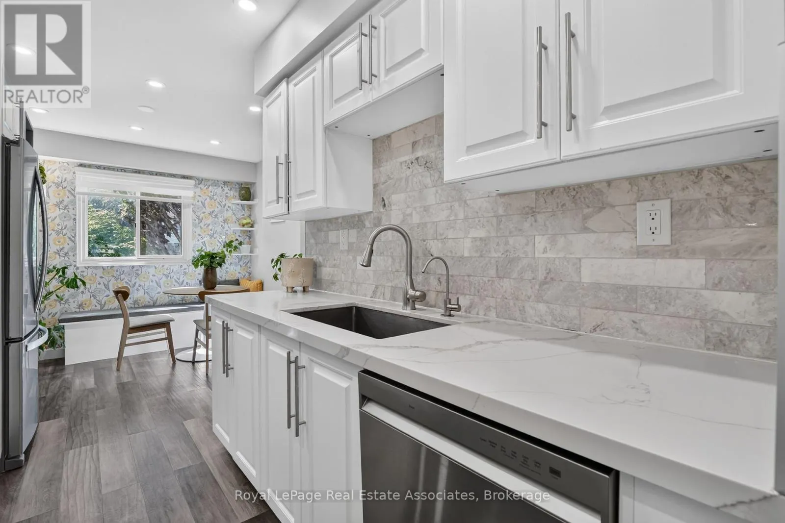 8 - 59 MAPLE AVENUE