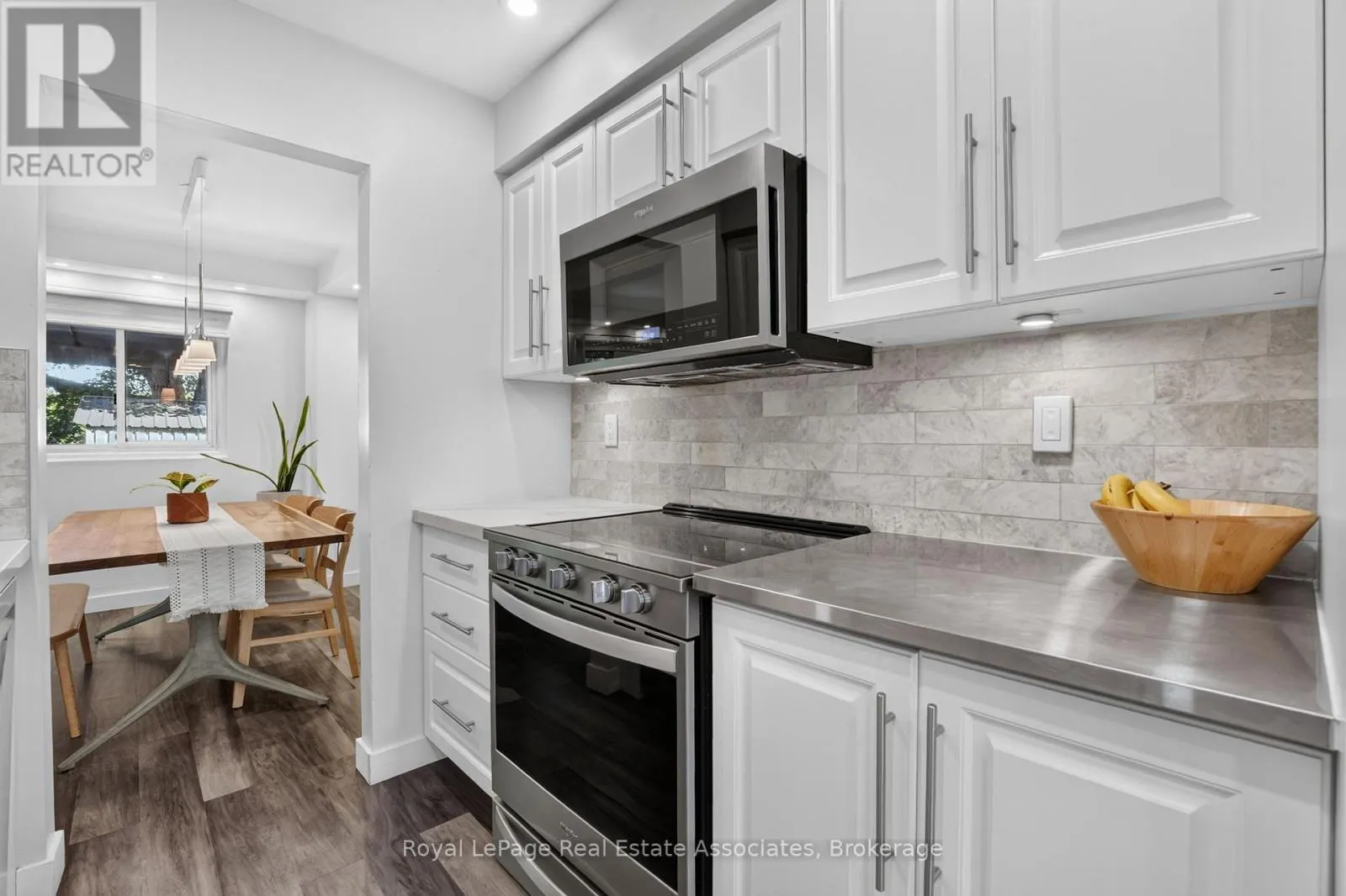 8 - 59 MAPLE AVENUE