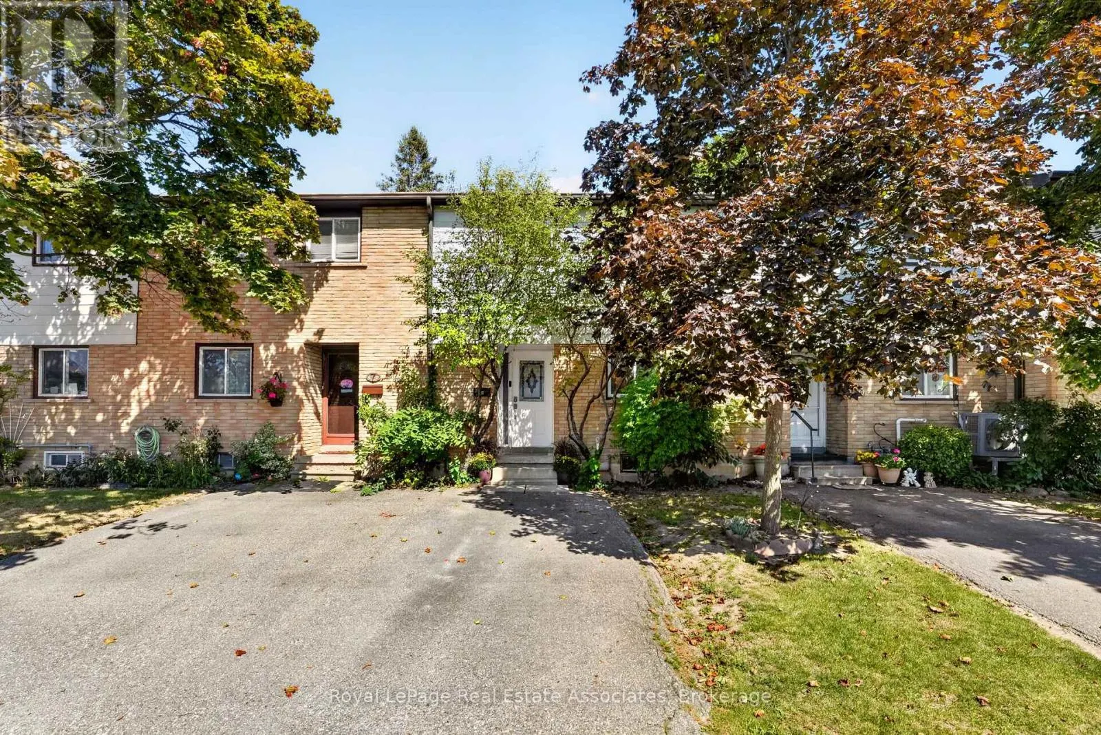 8 - 59 MAPLE AVENUE