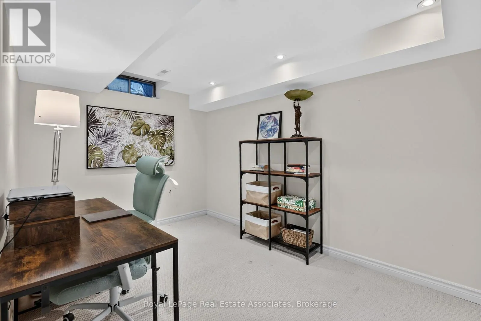 8 - 59 MAPLE AVENUE