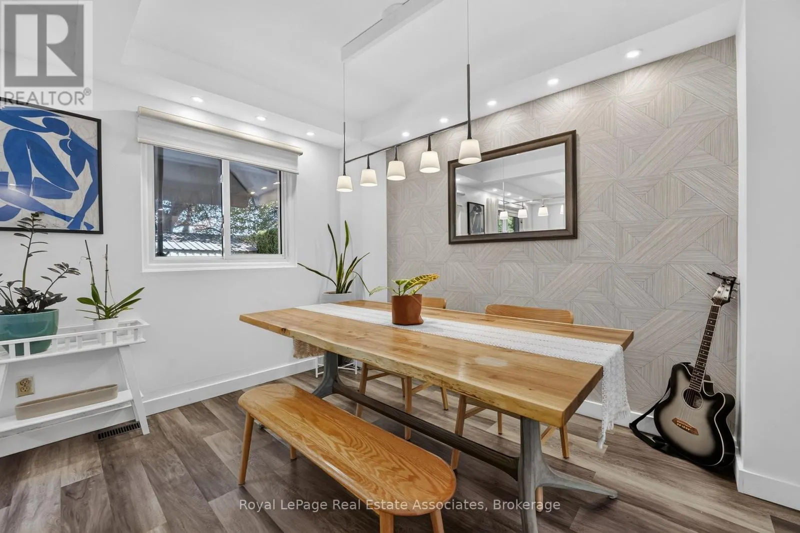 8 - 59 MAPLE AVENUE